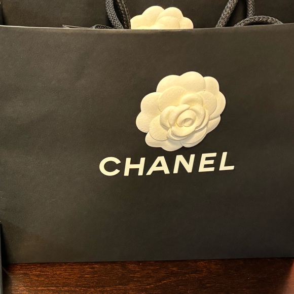 CHANEL aviator sunglasses - Picture 2 of 7